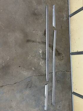 3886231 Gm Chevrolet 1966 Chevelle Ss 396 Malibu Rocker Panel Moldings Trim 66 El Camino Oem