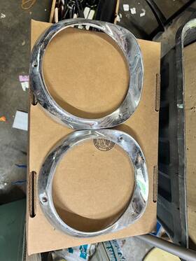 Gm Chv-hlb-56 1956 Chevrolet Bel Air 150 210 Nomad Headlamp Bezels Pair Used