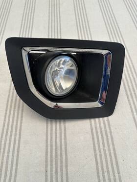 23178898 Gm Oem 2015-2019 Gmc Sierra 2500 Hd Front Bumper Right Fog Light Assembly