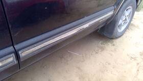 15713462 Gm Trucks 98-01 S10 Blazer Passenger Right Front Moulding From Door Trim Strip Black 41u