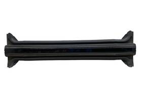 84862860 Gm Trucks 2022-2023 Hummer Ev Pickup Center Roof Lift Off Rear Panel Molding Cover Oem