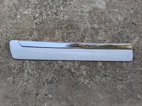 157178216 Gmc 00-06 Yukon Driver Front Side Molding Exterior Door Trim - White