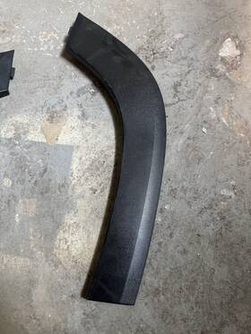 23201043 Gmc 23188325 2018-2020 Terrain Rear Right Wheel Flare Molding Oem