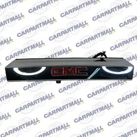 23333992 Gmc 2010-2015 Terrain Trunk Lid Garnish License Plate Bezel Molding With Camera