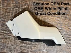 85660357 Gmc Oem 2024 2025 Sierra 2500 3500 Hd Front Right Passenger Body Molding End Cap