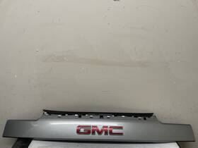 86272759 Gmc 2025-2026 Yukon Liftgate Applique Panel Oem