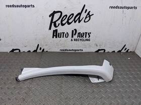 113.gm8t16 Gmc Truck 2003 - 2024 Savana 3500 Front Left Driver Side Fender Molding Oem 1185083