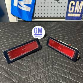 5969596  Gmswapper 78-80 Oldsmobile Cutlass Cutty G-body Rear Marker Light Lenses Pair Red