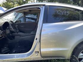 63210t7wa01 Honda 2016-22 Hr-v Right Rocker With Post Silver Pc Nh830m 1.8l At Awd 34k Ex 55344
