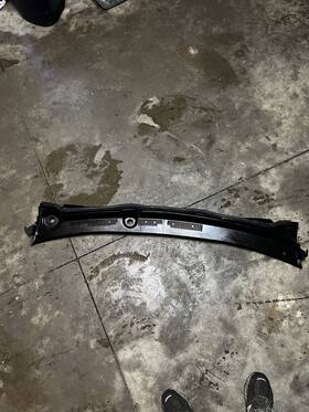 74220-s5s-g00 Honda 02-05 Civic Si Ep3 Wiper Cowl Assembly With Weatherstrip