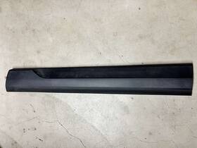 75312-t90 Honda Oem 2023-2024 Pilot Front Rh Lower Door Molding Garnish
