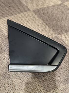 75490-thr-a01 Honda 2018-21 Odyssey Right Pillar Corner Trim Oem. 153