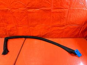 82160-2m000 Hyundai 10-16 Genesis Coupe - Right Door Upper Weather Strip Seal Oem #318