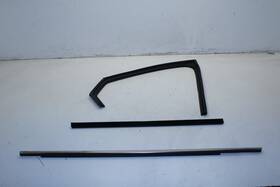 83540-aa001 Hyundai 2021-2023 Elantra Sel Rear Right Door Run Channel With Belt Weatherstrips