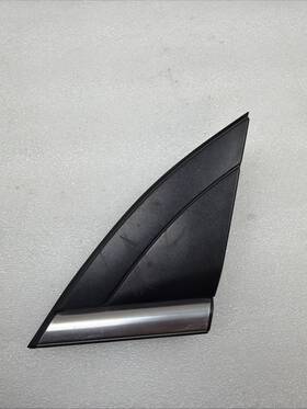 Hyundai 86180g2100 Fender Corner Trim Molding Left Chrome Oem 2017-2022 Ioniq