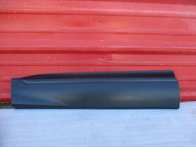 87721-s2000 Hyundai 2021-2023 Genuine Santa Fe Left Front Door Lower Molding Oem 87721s2000