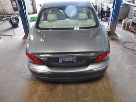 189.ja1j05 Jaguar X Type 2005 Rocker Panel Moulding 9862654