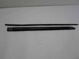 C2s42737 Jaguar Weather Strip Belt X Type 2002 2008 Passenger Side Back Door Lower Molding Trim