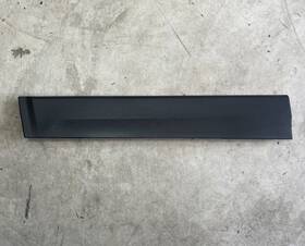 05182567-ac Jeep 2011 - 2017 Patriot Front Left Door Side Molding Trim Oem 05182567ac