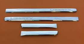 55156946aa Jeep 2005-2007 Liberty Driver Passenger Exterior Door Trim Molding Set Chrome