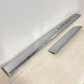 Dx30497 Jeep 08-12 Liberty Chrome Door Molding Trim Right Side Rh Front Rear Oem