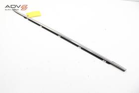 82210d9000 Kia 2017 - 2022 Sportage Front Left Driver Side Door Window Belt Molding Oem