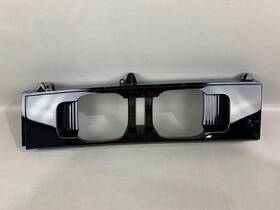 00224721 Land Rover 2020-2022 Defender 110 Right Passenger Side Oem Tail Light Trim