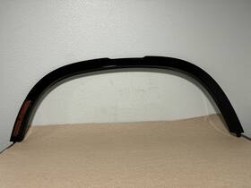 Land Rover 581501501045 2020-23 Defender 110 Front Left Fender Trim Molding Black