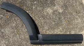 Land Rover Dgp000145pcl 2005-2009 Lr3 Rear Right Passenger Door Trim Molding Fender Flare Oem