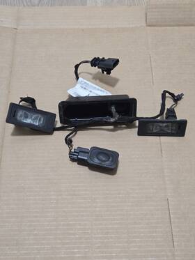 Fk72-13444 Land Rover 2015-2019 Discovery Sport Tailgate Light Camera Molding Button