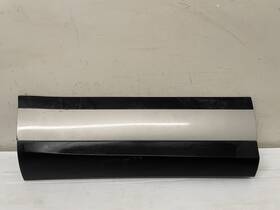 Land Rover K8d2-274a48 2020 2021 2022 Range Evoque Door Moulding Rear Rh Oem