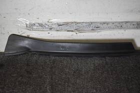 L8b2-28117-a Land Rover 2020-2022 Defender 90 110 Lh Rear Door Applique Lr146039 Oem