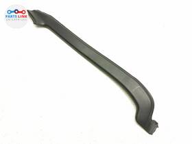 Land Rover M8e228118a M8e2-28118-a 28118 2022-25 Range L460 Rear Right Molding Quarter Trim Pillar Cover Ebony Lwb