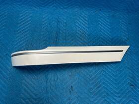 75605-60051 Lexus Lx470 Quarter Panel Side Moulding Passengers White Pearl 062 2006 2007 Oe