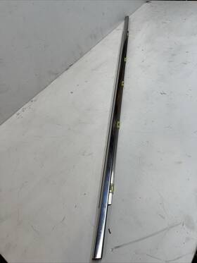 75710-53040 Lexus 14-16 Is250 Is350 Front Right Passenger Side Door Window Belt Molding Oem