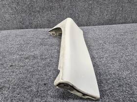 76974-24020 Lexus 1997-2000 Sc300 Sc400 Oem Left Under Side Quarter Rocker Rear Bumper Trim