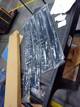 Us-wv-00026 Lightronic Used Tape-on Window Vent Visors Sun Rain Guards For 2018-2023 Subaru Crosstrek