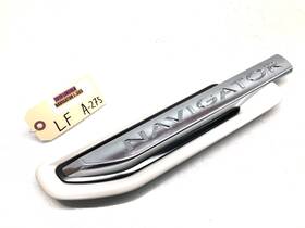 Jl7b16b115abw Lincoln 2018-2021 Navigator Left Driver Front Fender Emblem Molding Trim Oem
