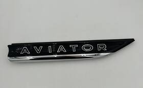 Lc5b-16b114 Lincoln Aviator 2020-24 Front Right Side Fender Emblem Oem