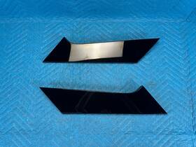 Lincoln Lj7z78291a08aa Oem Corsair Rear Quarter Panel Mouldings Rh And Lh Pair 2020-2025