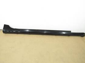 06700288110 Maserati 14-19 Quattroporte 2016 Right Passenger Rocker Skirt Molding Panel