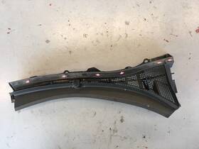 Bbm4507r1 Mazda 2010-2013 3 Sedan Right Side Rh Windshield Cowl Trim Cover Oem