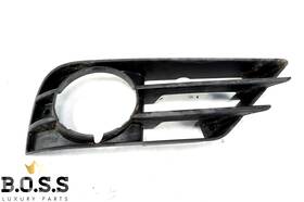 2518850453 Mercedes 06-09 W251 R350 R500 Fog Light Trim And Grill Passenger Right Oem