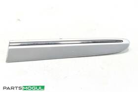A2096902562 Mercedes 03-09 W209 Clk500 Clk320 Clk550 Rear Left Quarter Panel Molding Trim