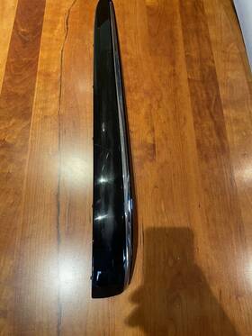 A2118800312 Mercedes 2003 - 2006 E350 E500 E63 Lh Rear Bumper Moulding Oem