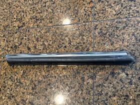 107-880-01-82 Mercedes-benz 1972-89 R107 Front Left Fender Lower Molding Trim Excellent Condition
