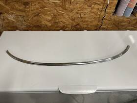 1076712530 Mercedes-benz 73-81 R107 450slc 380slc Coupe Front Windshield Molding Lower
