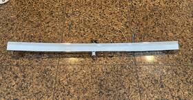 1076902480 Mercedes-benz 1986-89 R107 560sl Chrome Trunk Center Molding Trim Great Condition