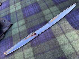 1077580902 Mercedes-benz R107 C107 380sl 450sl 560sl Trunk Chrome Strip Decor