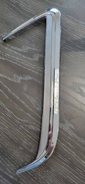 1116900489 Mercedes-benz 230s 220 W111 W110 Fintail C Pillar Chrome Trim Molding Rt